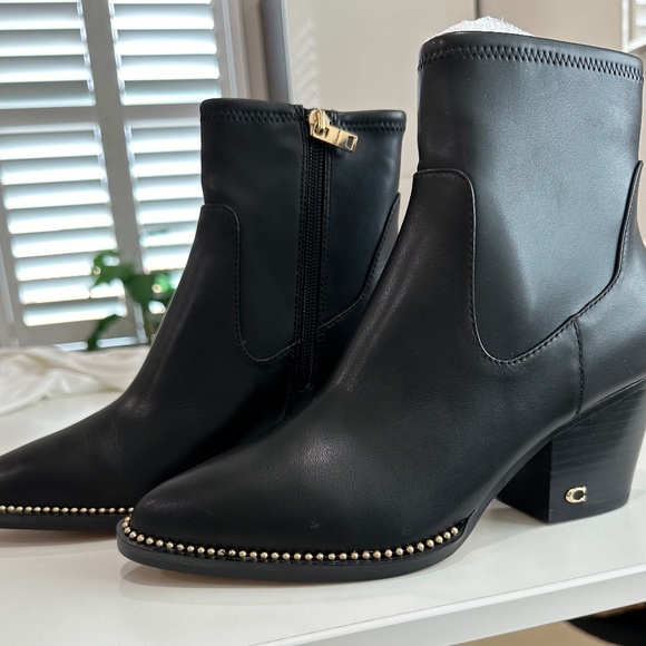 Womens COACH Black Pell Leather Boot - Sz 7.5B - Picture 1 of 8